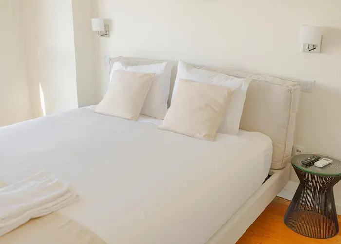 Trindade Skyline Premium By Hosty * Porto