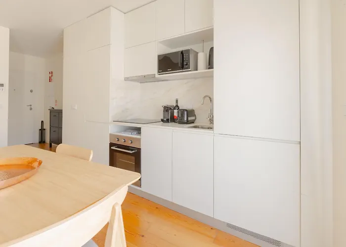 Trindade Skyline Premium By Hosty Appartement Oporto