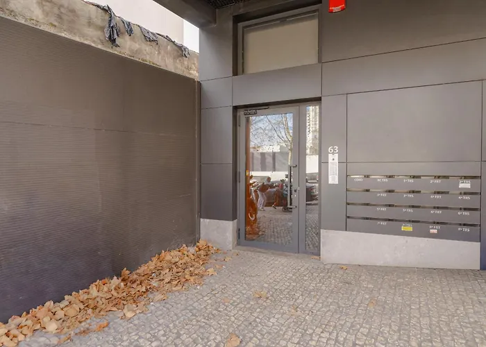 Trindade Skyline Premium By Hosty Oporto